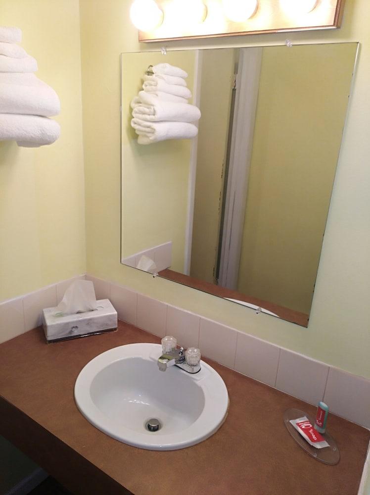 Econo Lodge Hornell Zewnętrze zdjęcie