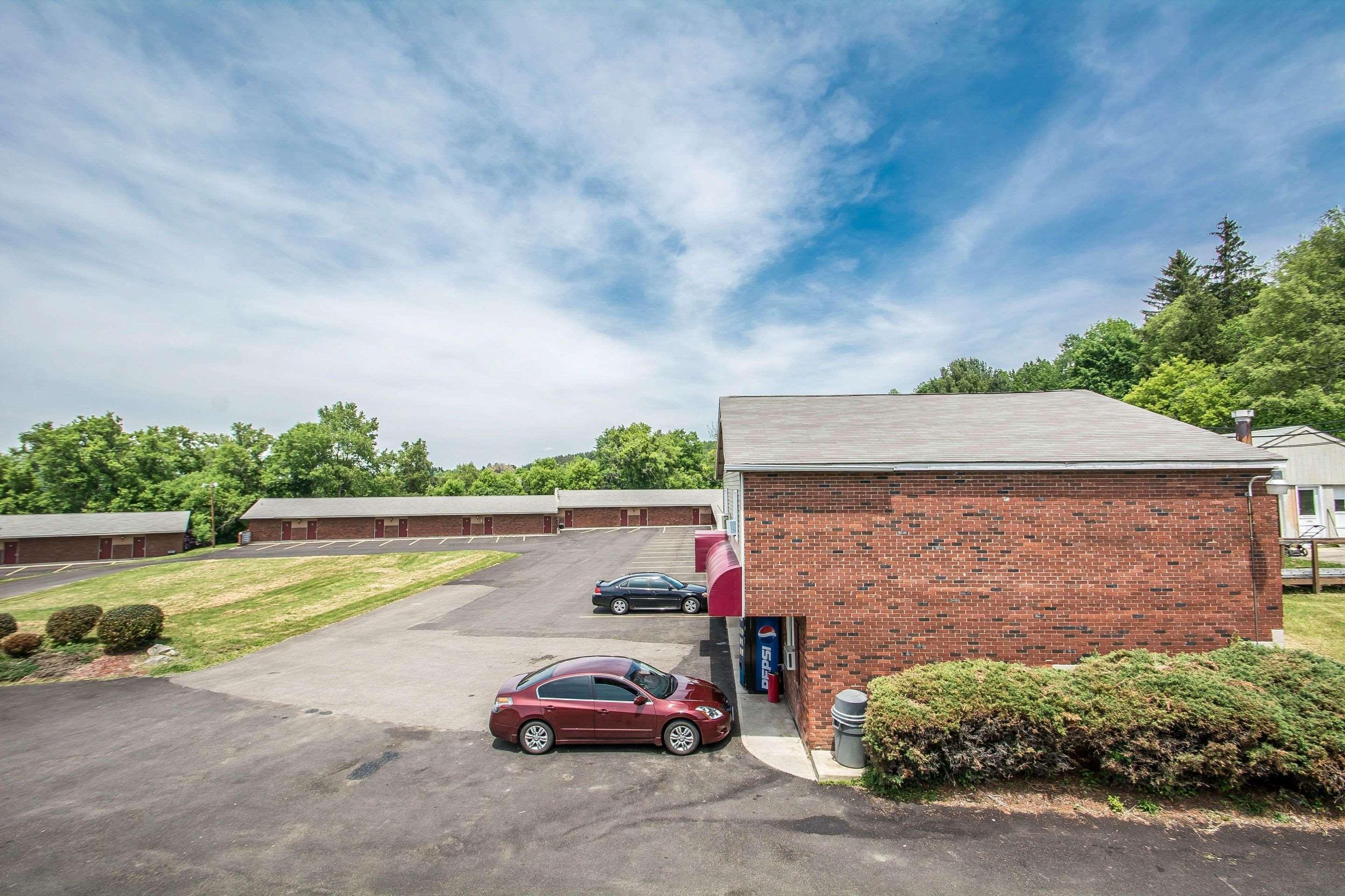 Econo Lodge Hornell Zewnętrze zdjęcie